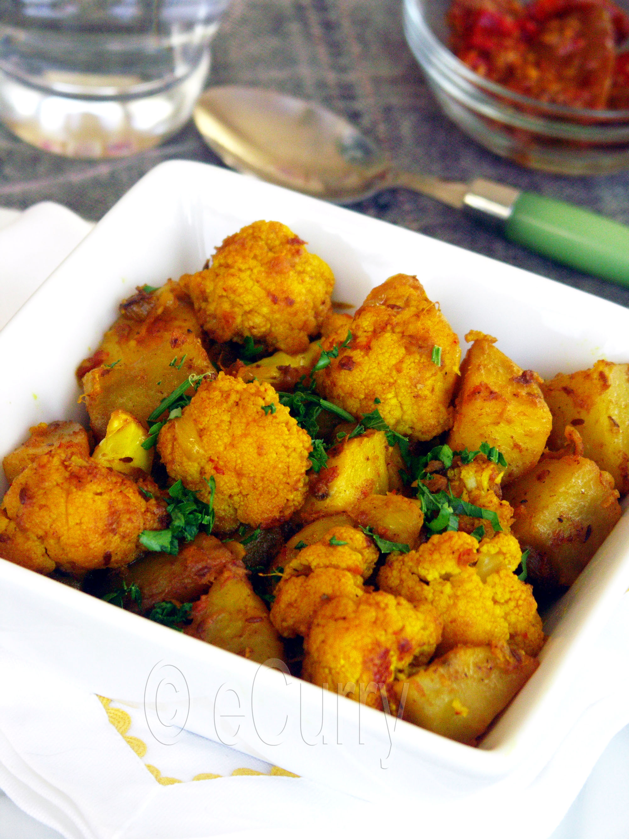 Aloo Gobi / Spiced Cauliflower and Potatoes | eCurry - The Recipe Blog