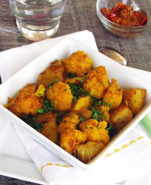 Aloo Gobi/Spiced Cauliflower and Potatoes